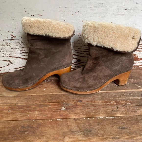 UGG Lynea Brown Suede Boot 9 - Picture 7 of 13